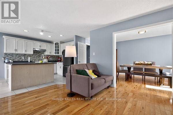 71 Beardmore Crescent, Halton Hills (Ac Acton), Ontario  L7J 2Z1 - Photo 11 - W13040326