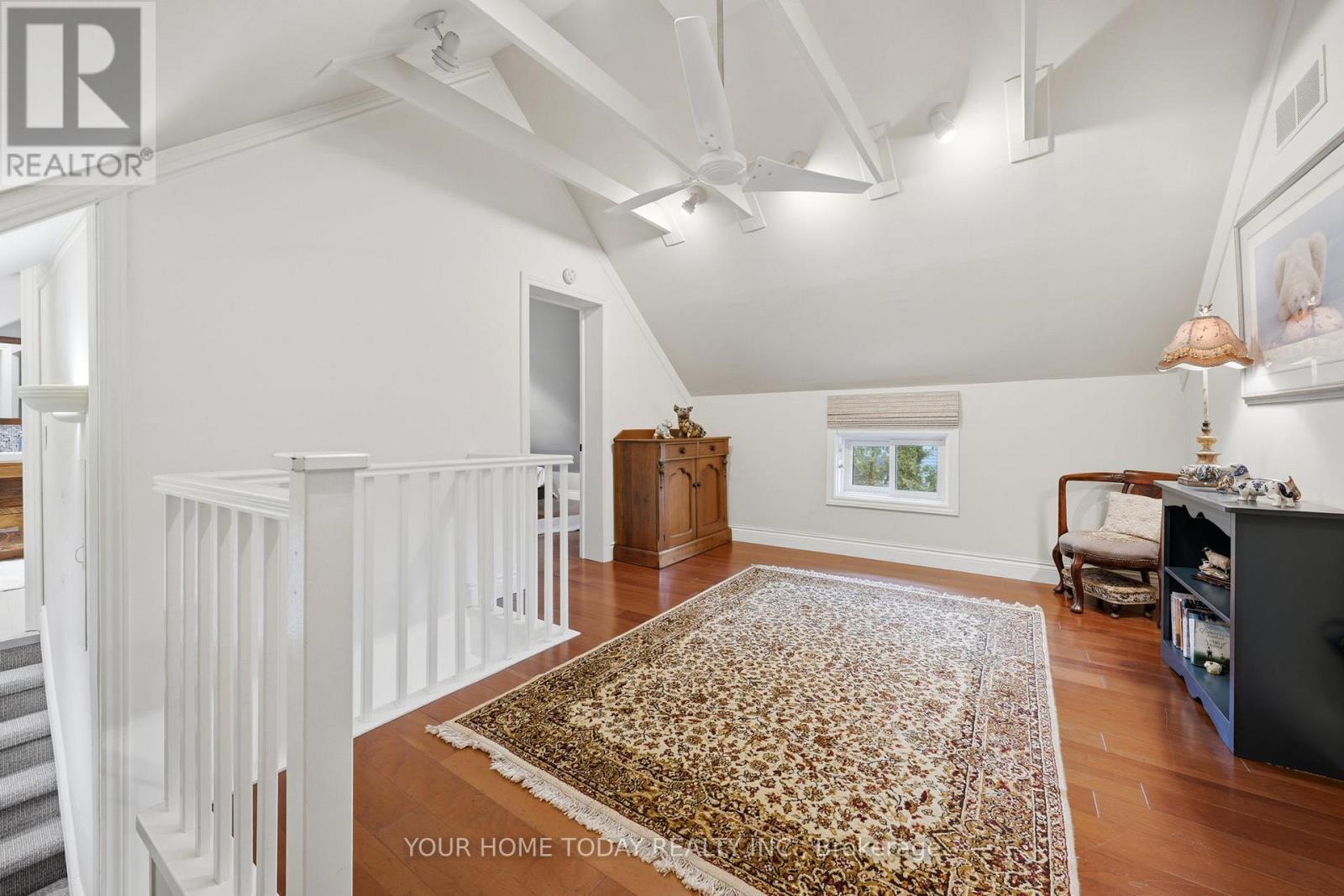 36 Queen Street, Halton Hills (Georgetown), Ontario  L7G 2E6 - Photo 18 - W13041692