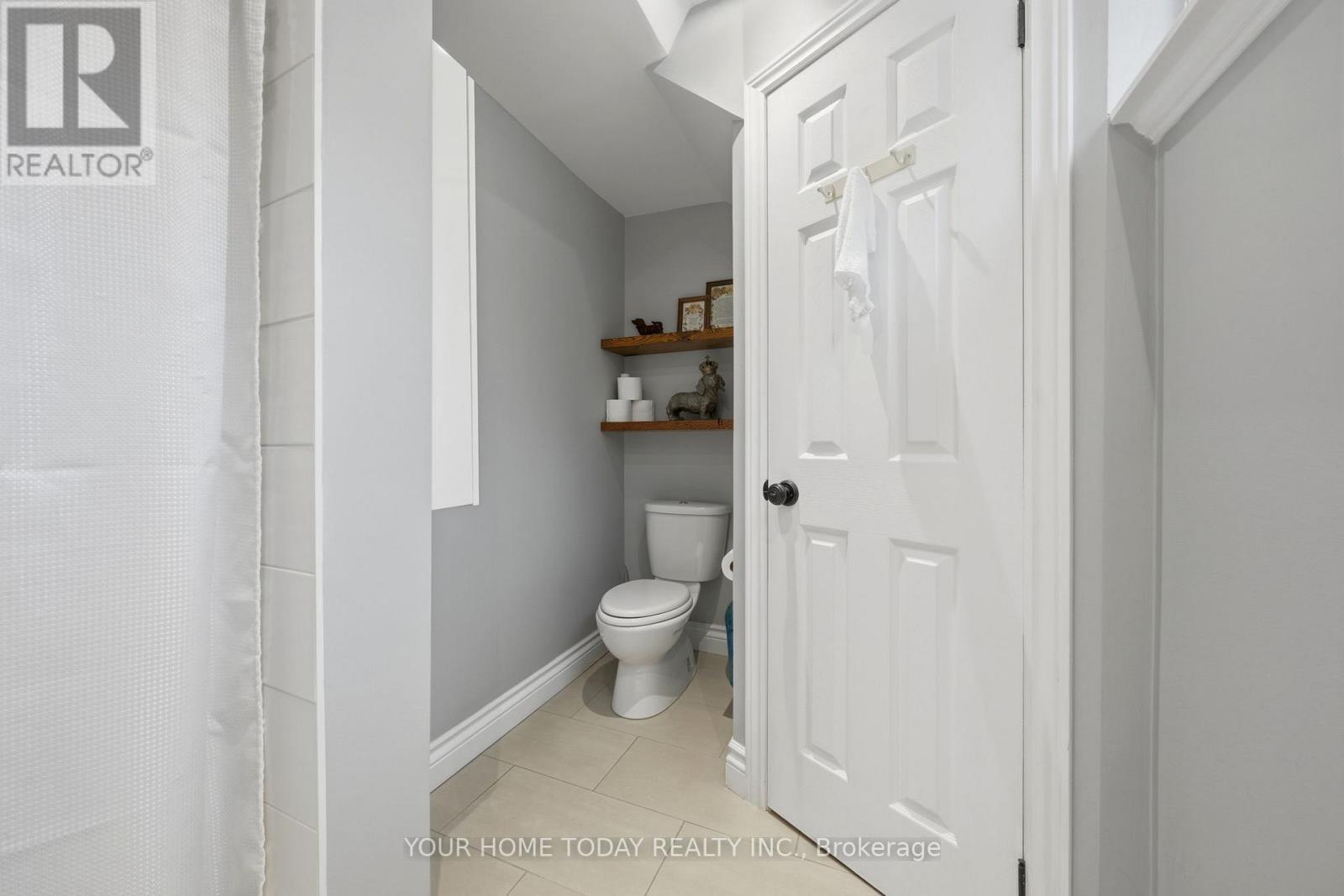 36 Queen Street, Halton Hills (Georgetown), Ontario  L7G 2E6 - Photo 25 - W13041692