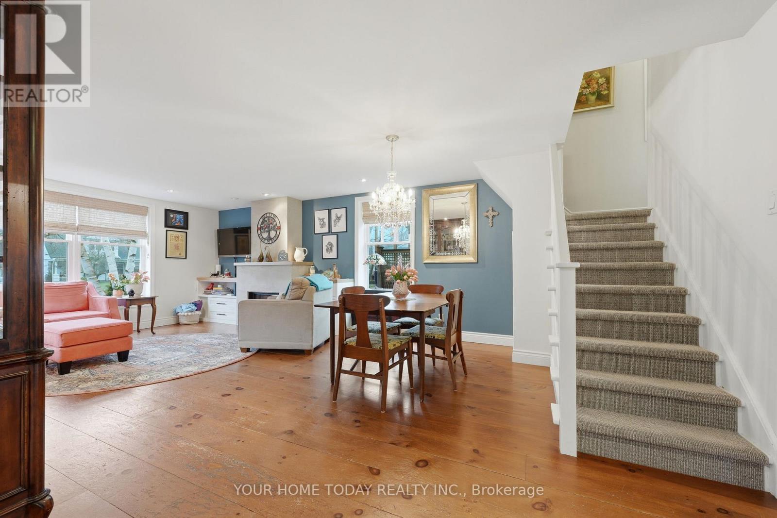 36 Queen Street, Halton Hills (Georgetown), Ontario  L7G 2E6 - Photo 6 - W13041692