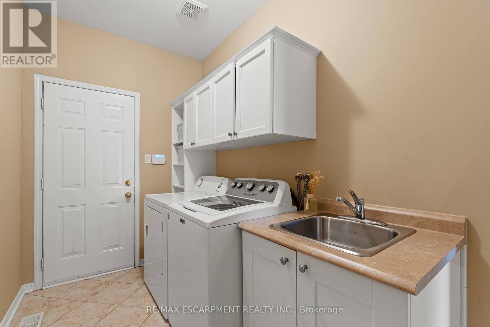 200 Miller Drive, Halton Hills (Georgetown), Ontario  L7G 6N3 - Photo 32 - W13042490