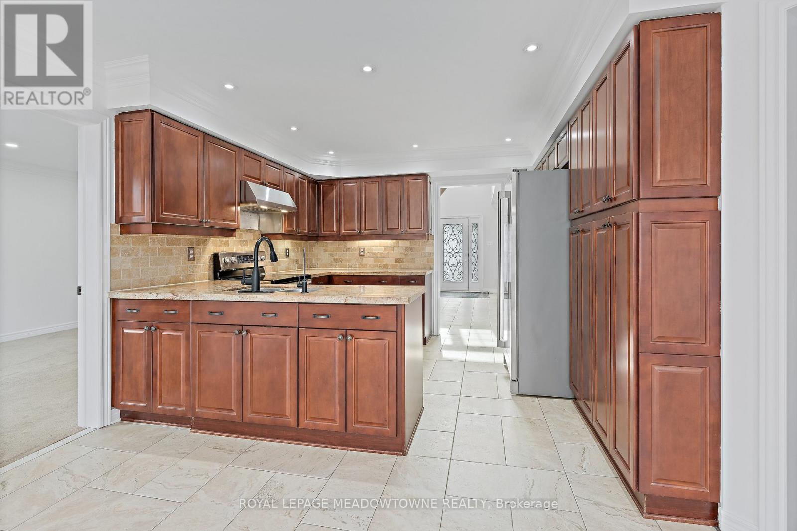 29 Hamilton Crescent, Halton Hills (Georgetown), Ontario  L7G 5K9 - Photo 13 - W13042904