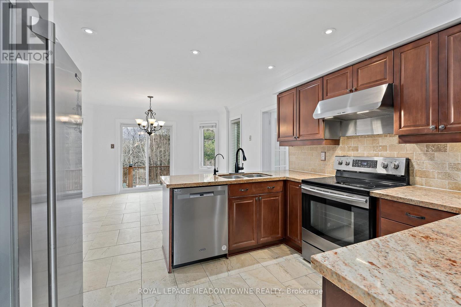 29 Hamilton Crescent, Halton Hills (Georgetown), Ontario  L7G 5K9 - Photo 16 - W13042904