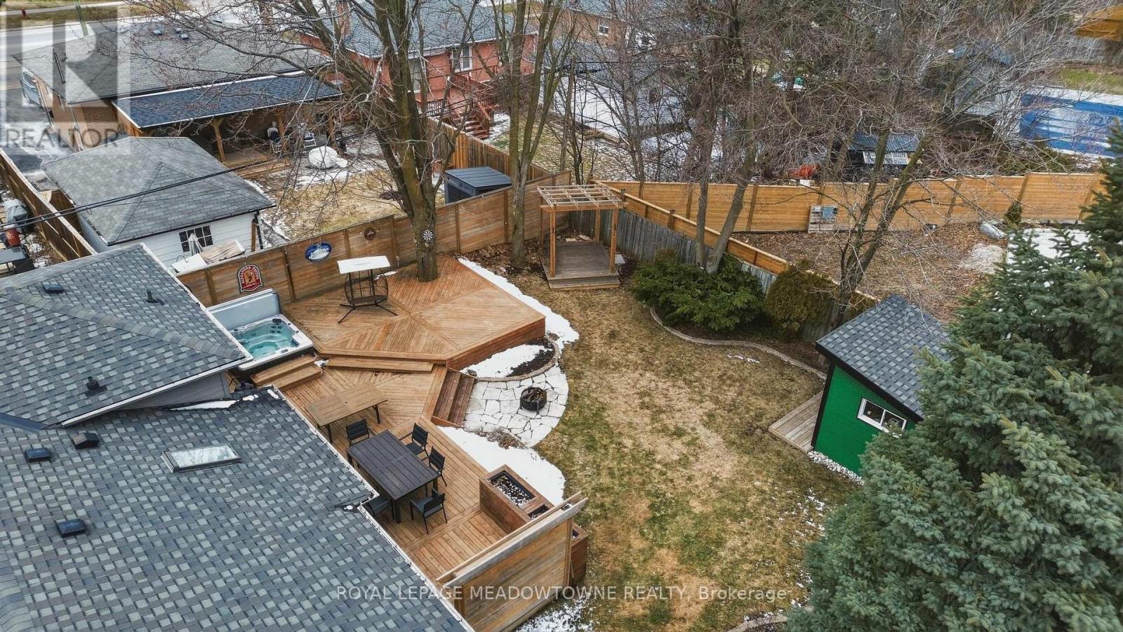 5 Rosefield Drive, Halton Hills (Georgetown), Ontario  L7G 4R2 - Photo 6 - W13043104