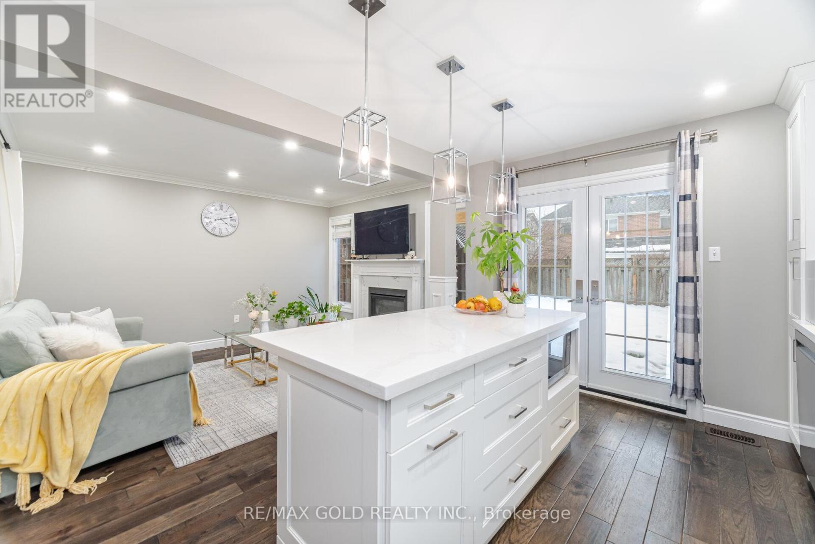 70 Curry Crescent, Halton Hills (Georgetown), Ontario  L7G 5T1 - Photo 14 - W13045850