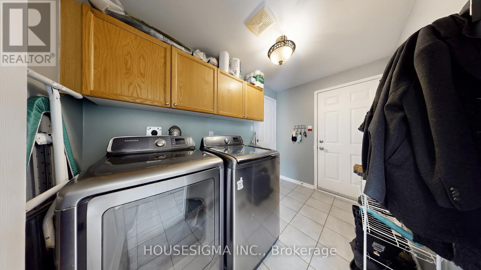 32 Willoughby Way, Halton Hills (Georgetown), Ontario  L7G 6C4 - Photo 17 - W13046758