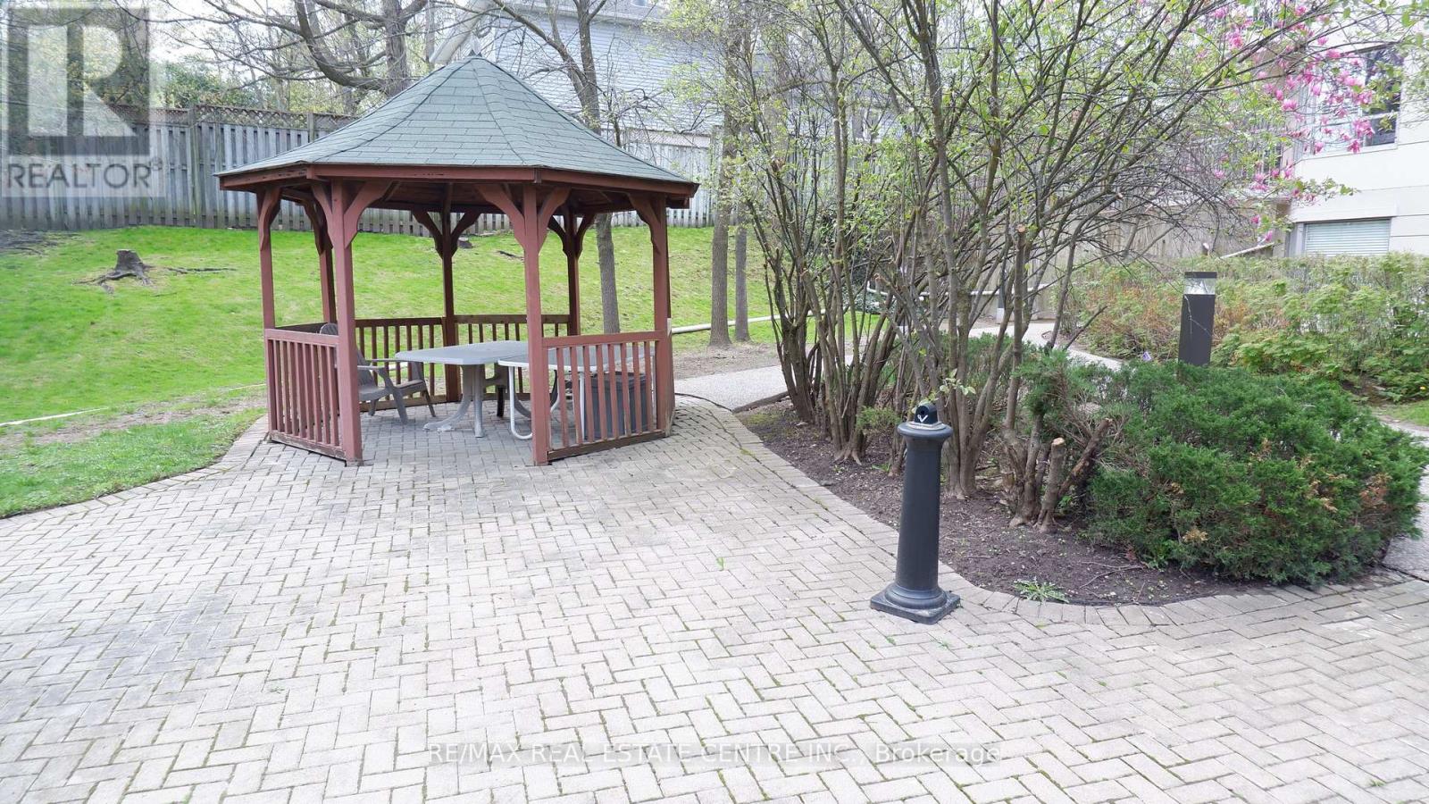 105 - 24 Chapel Street, Halton Hills (Georgetown), Ontario  L7G 6A7 - Photo 13 - W13048198