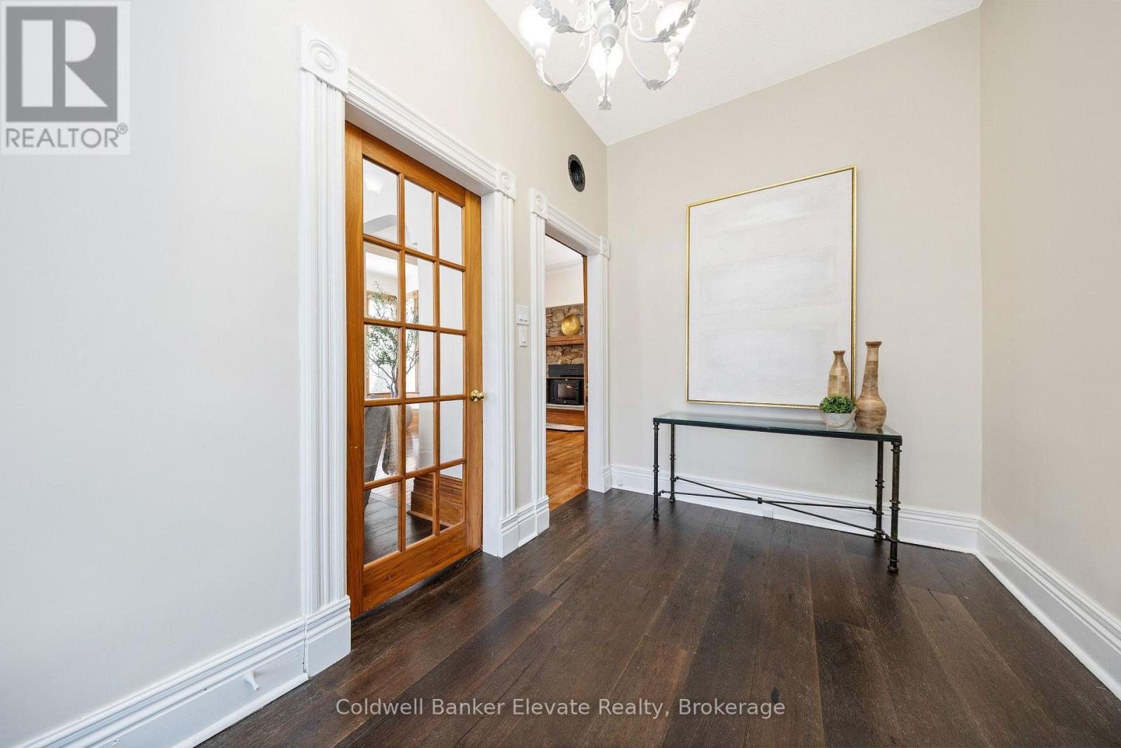 6 Queen Street, Halton Hills (Georgetown), Ontario  L7G 2E4 - Photo 4 - W13049338