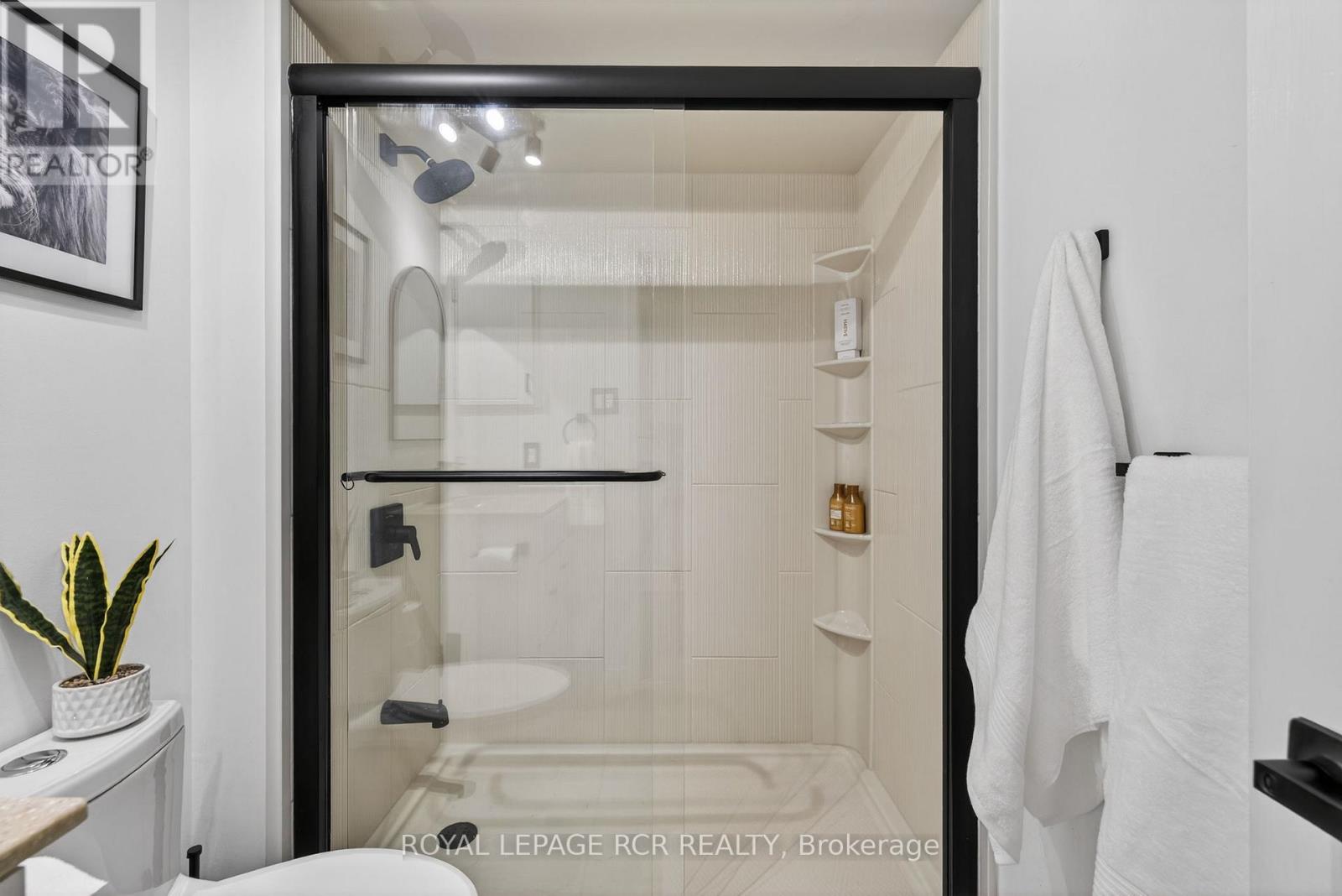 21 Webster Way, Halton Hills (Georgetown), Ontario  L7G 5J7 - Photo 21 - W13049820