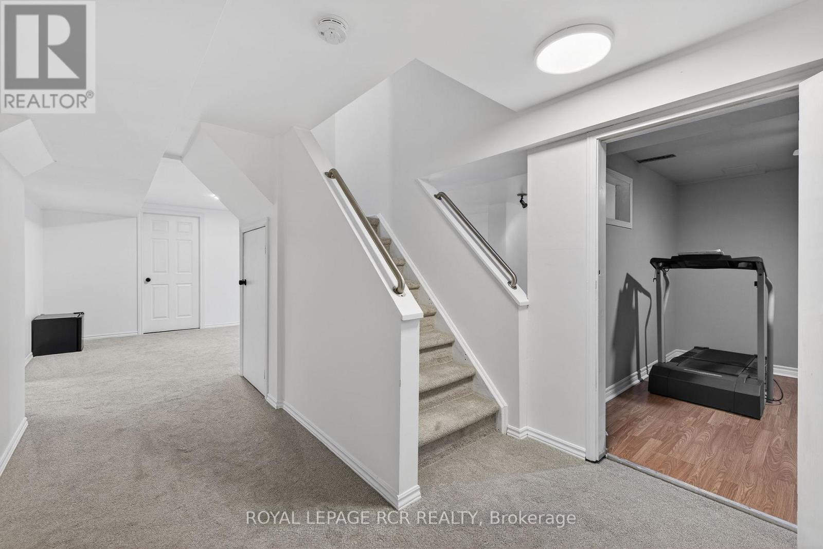 21 Webster Way, Halton Hills (Georgetown), Ontario  L7G 5J7 - Photo 23 - W13049820