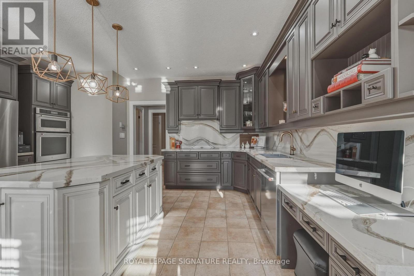 21 Bishop Court, Halton Hills (Glen Williams), Ontario  L7G 6G8 - Photo 13 - W13051060