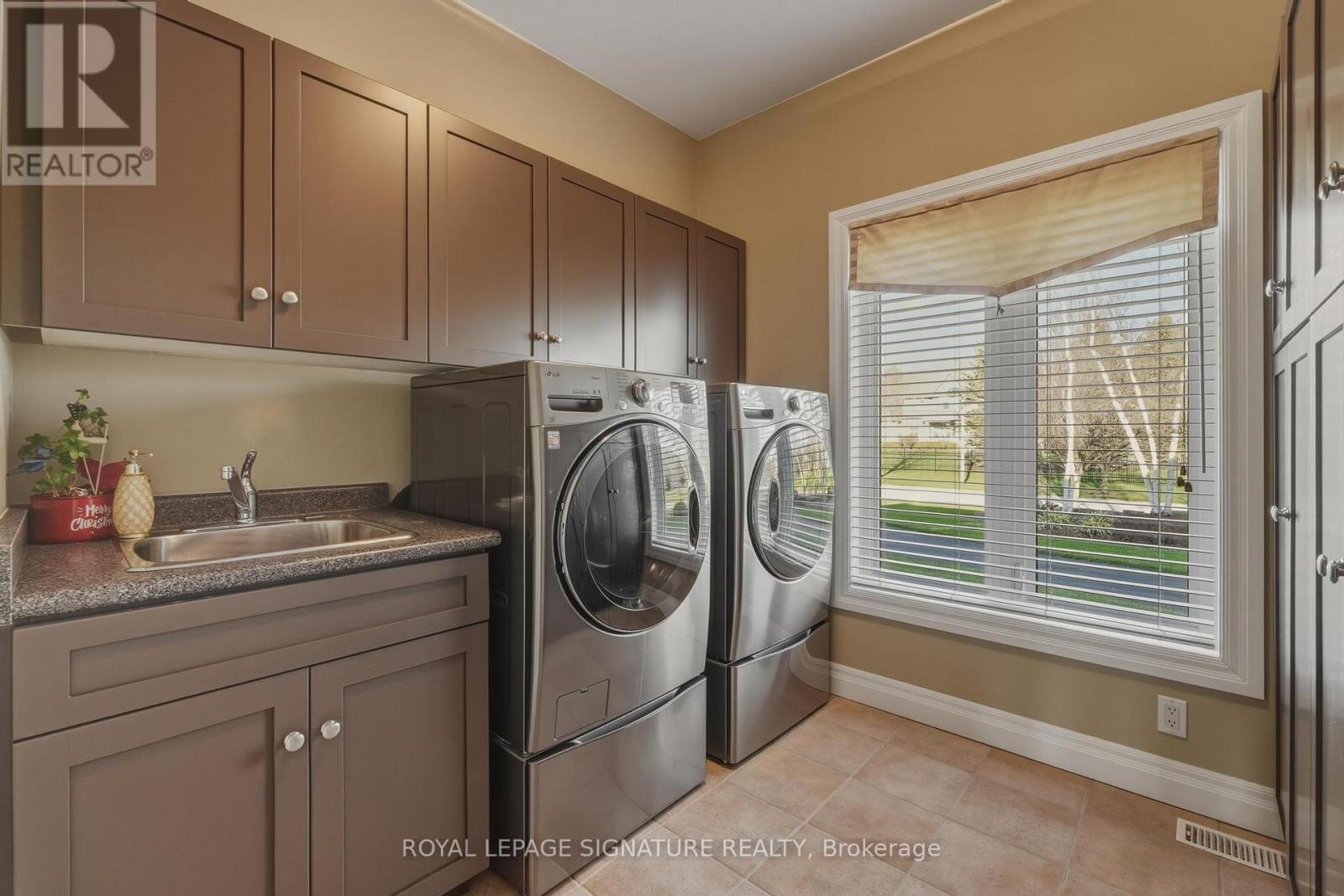 21 Bishop Court, Halton Hills (Glen Williams), Ontario  L7G 6G8 - Photo 28 - W13051060