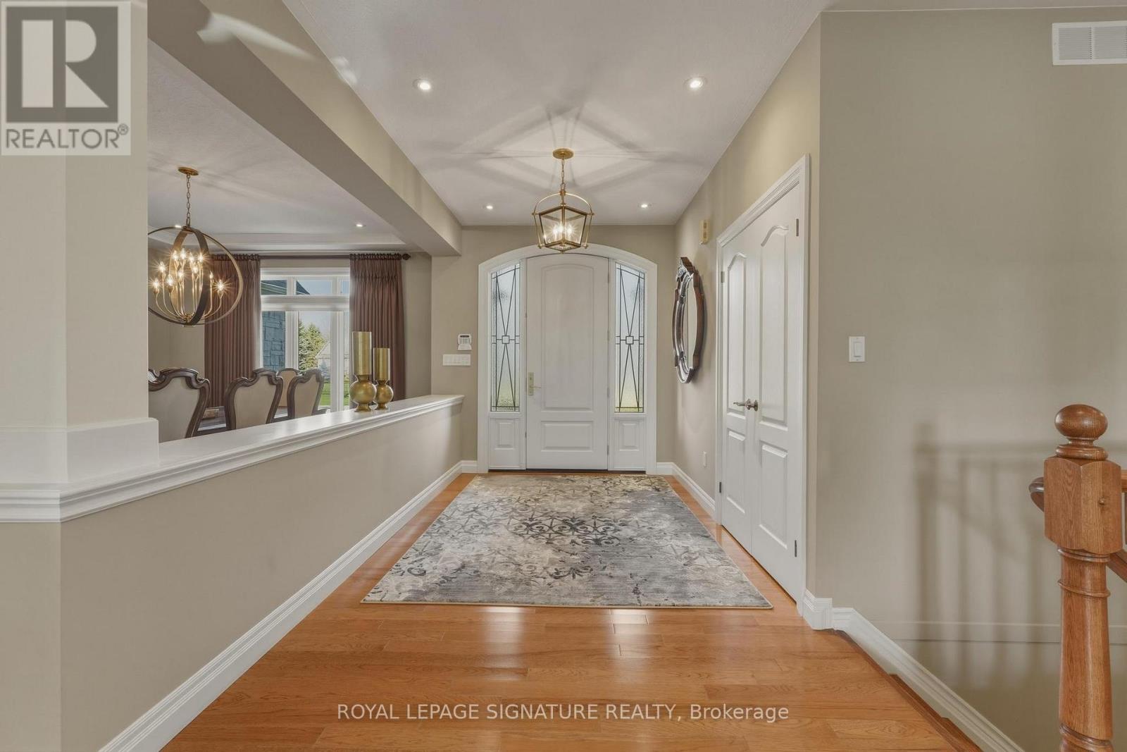 21 Bishop Court, Halton Hills (Glen Williams), Ontario  L7G 6G8 - Photo 4 - W13051060