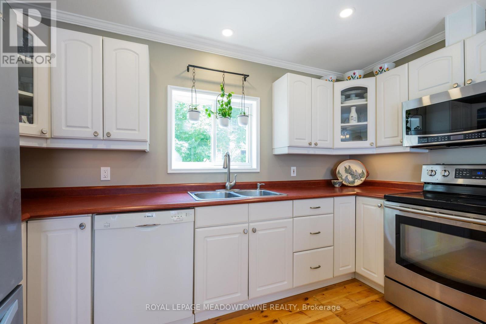 12369 Elizabeth Street, Halton Hills (Limehouse), Ontario  L0P 1H0 - Photo 15 - W13051278