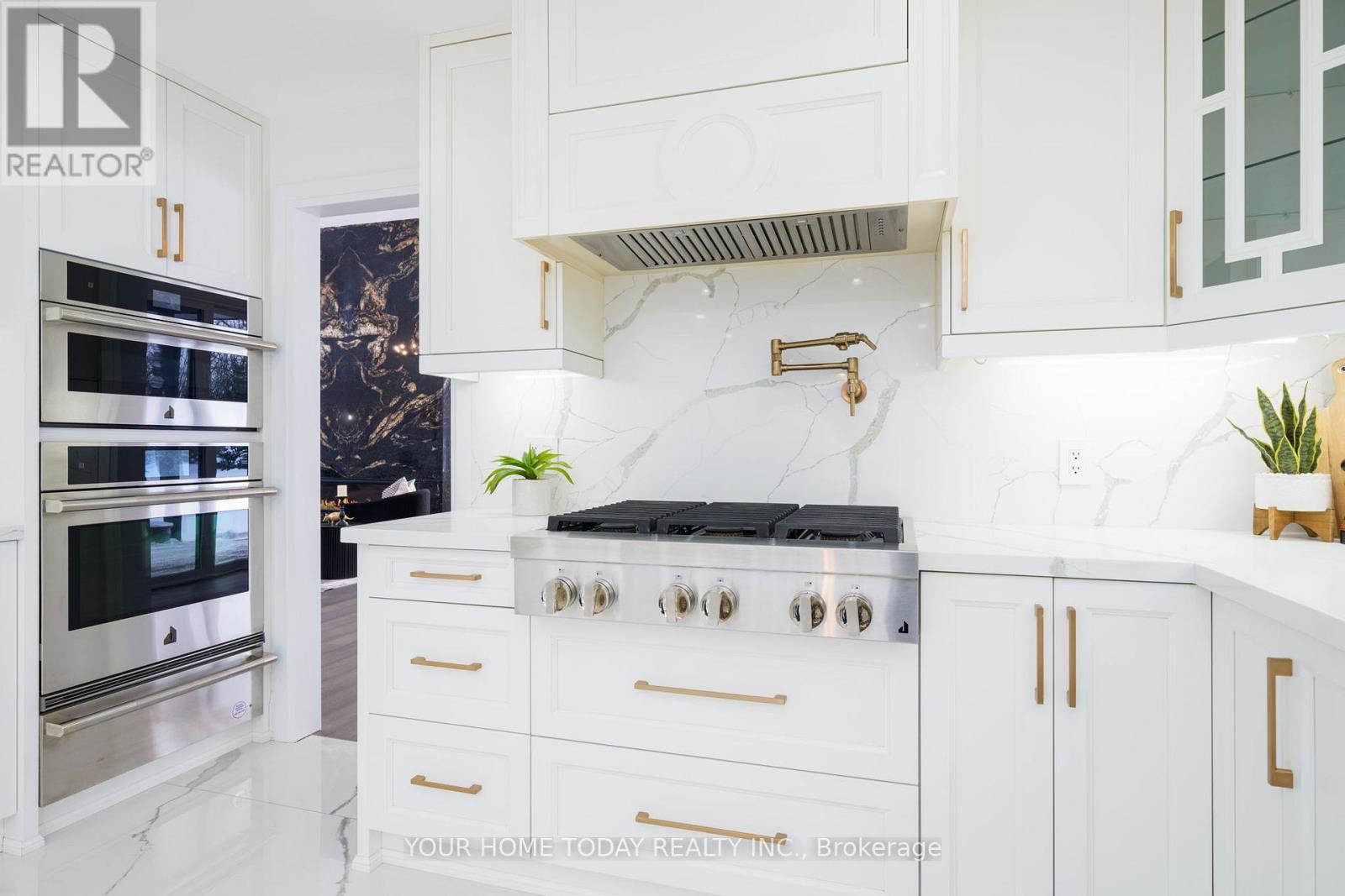 27 Chantelay Crescent, Halton Hills (Georgetown), Ontario  L7G 4S5 - Photo 18 - W13051724