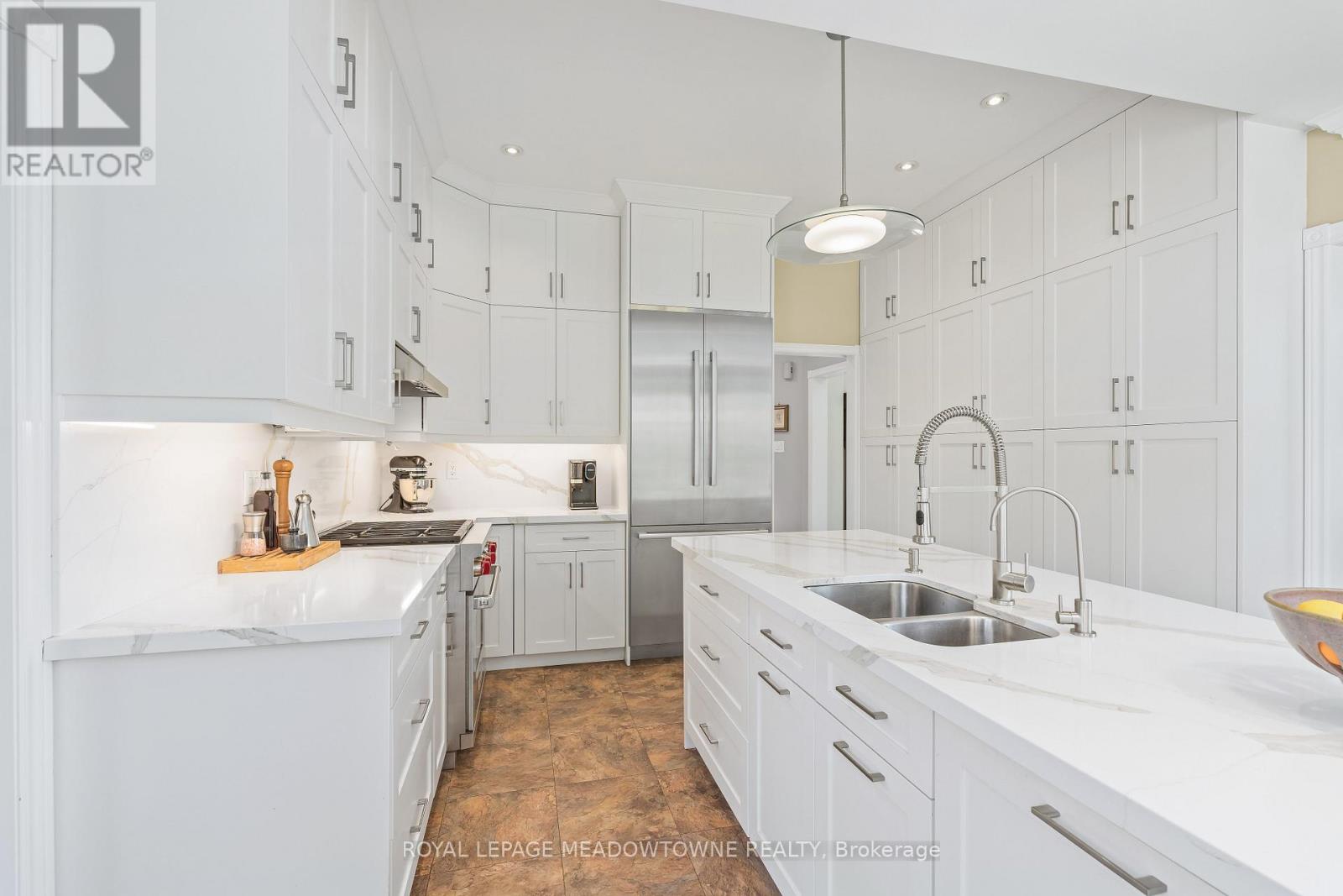 16 Oak Ridge Drive, Halton Hills (Glen Williams), Ontario  L7G 5G6 - Photo 15 - W13051972