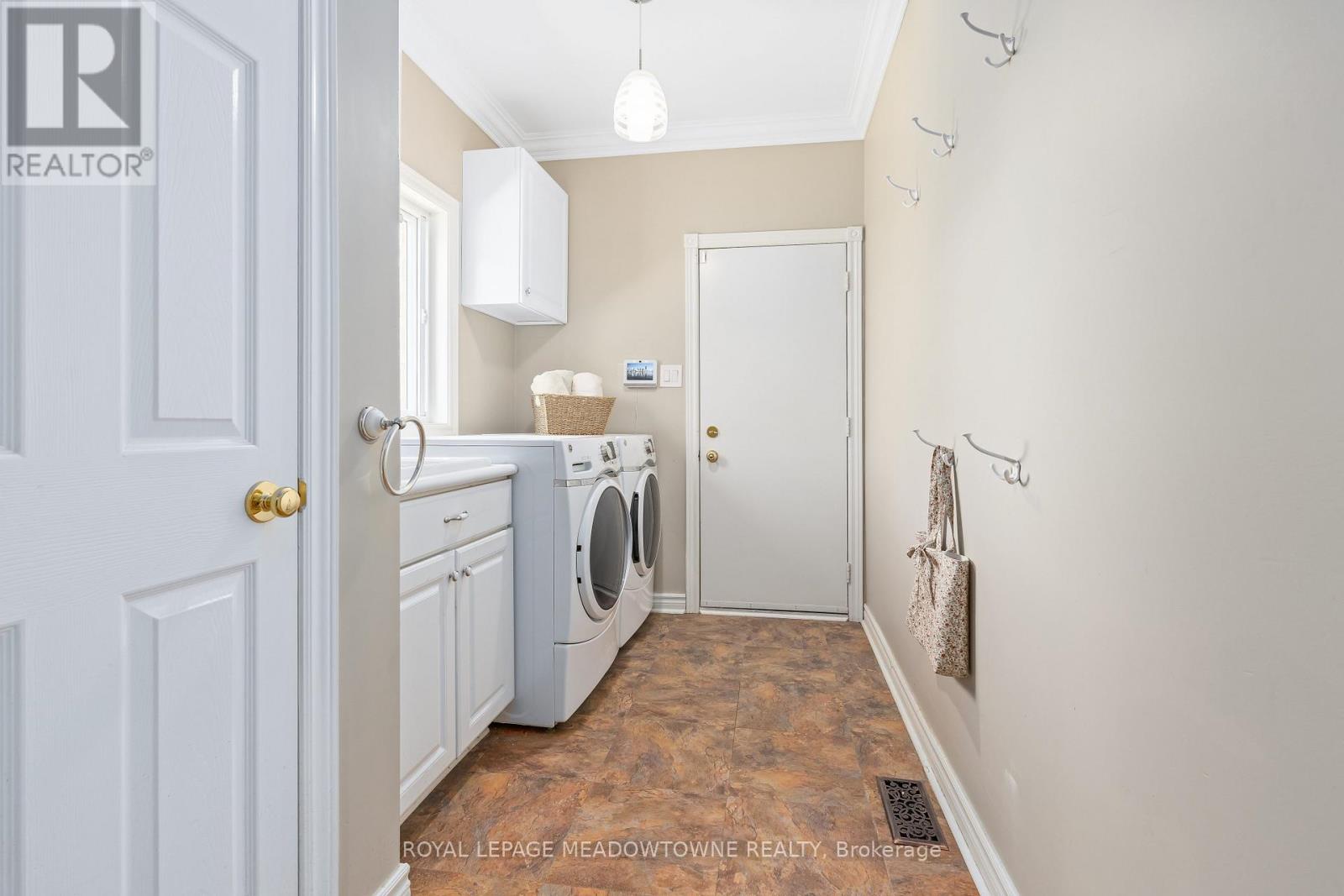 16 Oak Ridge Drive, Halton Hills (Glen Williams), Ontario  L7G 5G6 - Photo 25 - W13051972