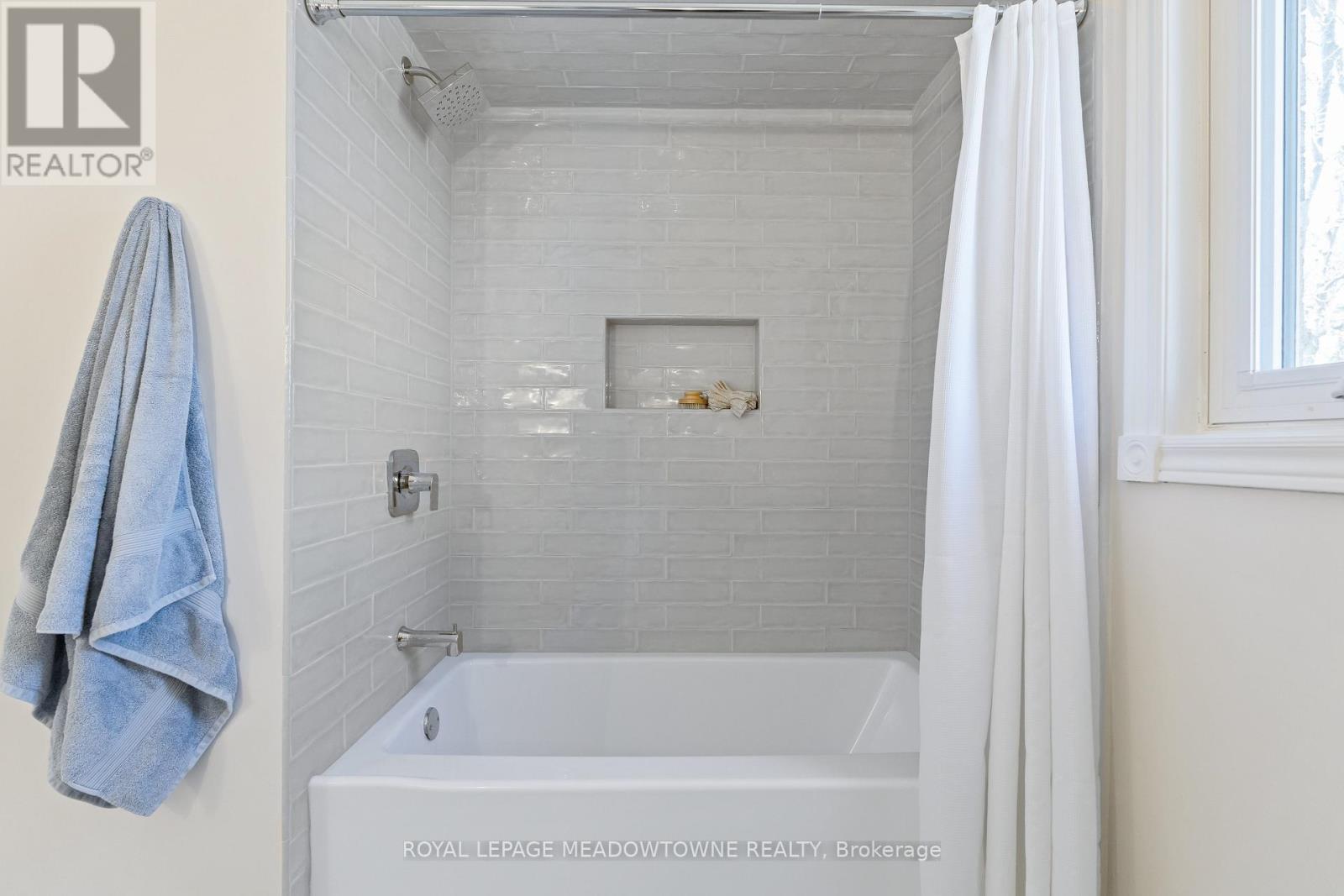 16 Oak Ridge Drive, Halton Hills (Glen Williams), Ontario  L7G 5G6 - Photo 40 - W13051972