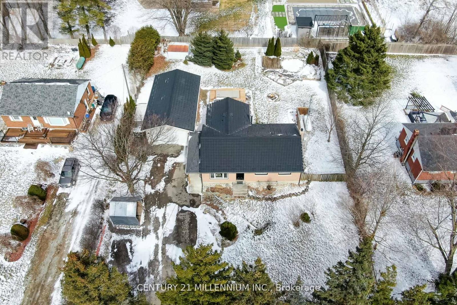 10875 Fifth Line, Halton Hills (Rural Halton Hills), Ontario  L7G 4S6 - Photo 1 - W13054772