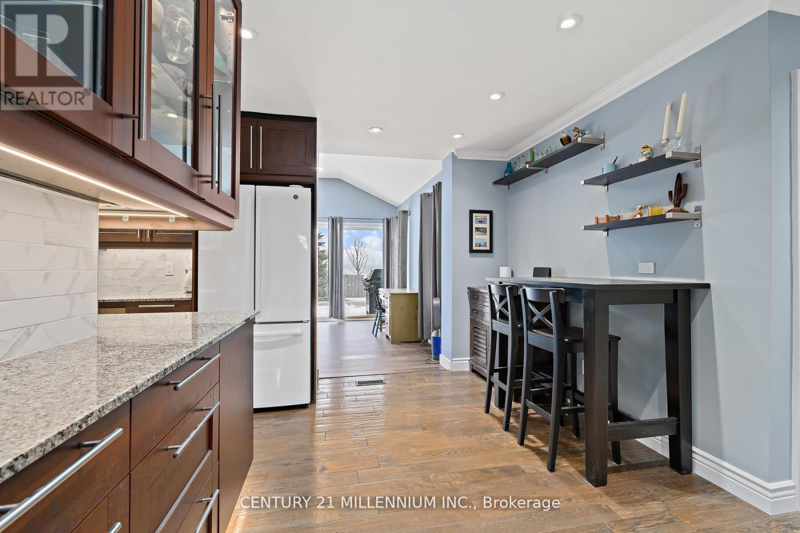 10875 Fifth Line, Halton Hills (Rural Halton Hills), Ontario  L7G 4S6 - Photo 12 - W13054772