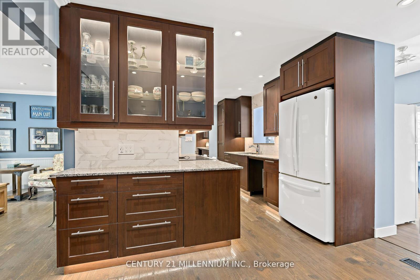 10875 Fifth Line, Halton Hills (Rural Halton Hills), Ontario  L7G 4S6 - Photo 14 - W13054772