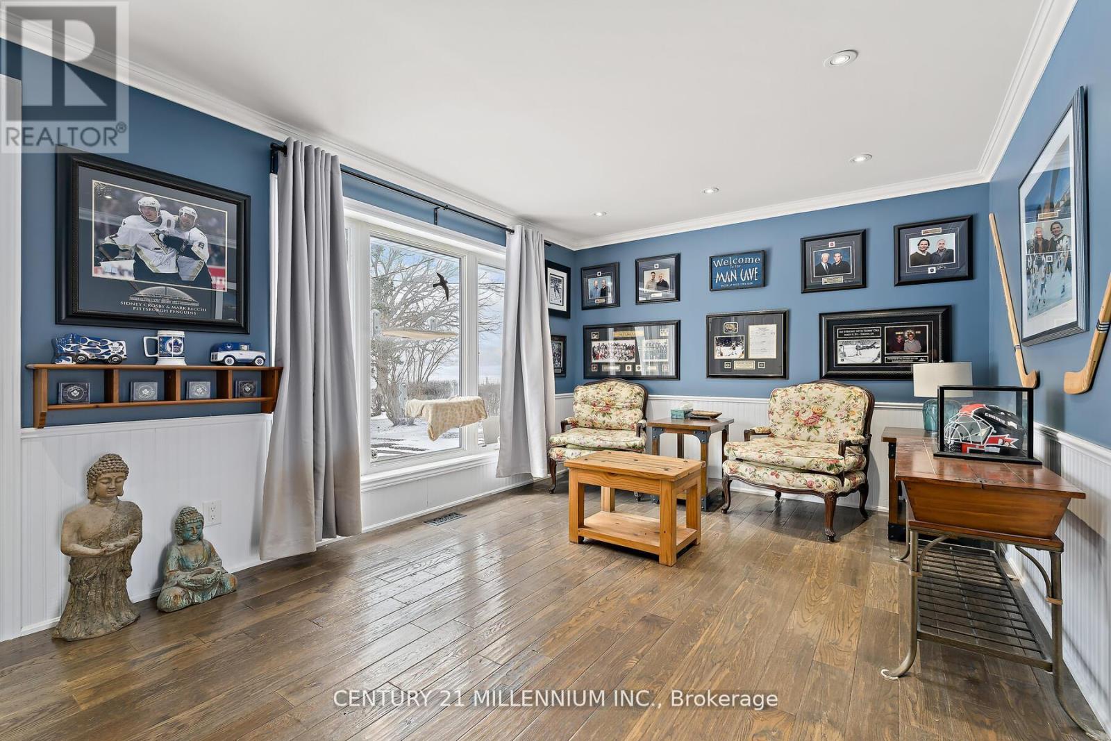 10875 Fifth Line, Halton Hills (Rural Halton Hills), Ontario  L7G 4S6 - Photo 7 - W13054772