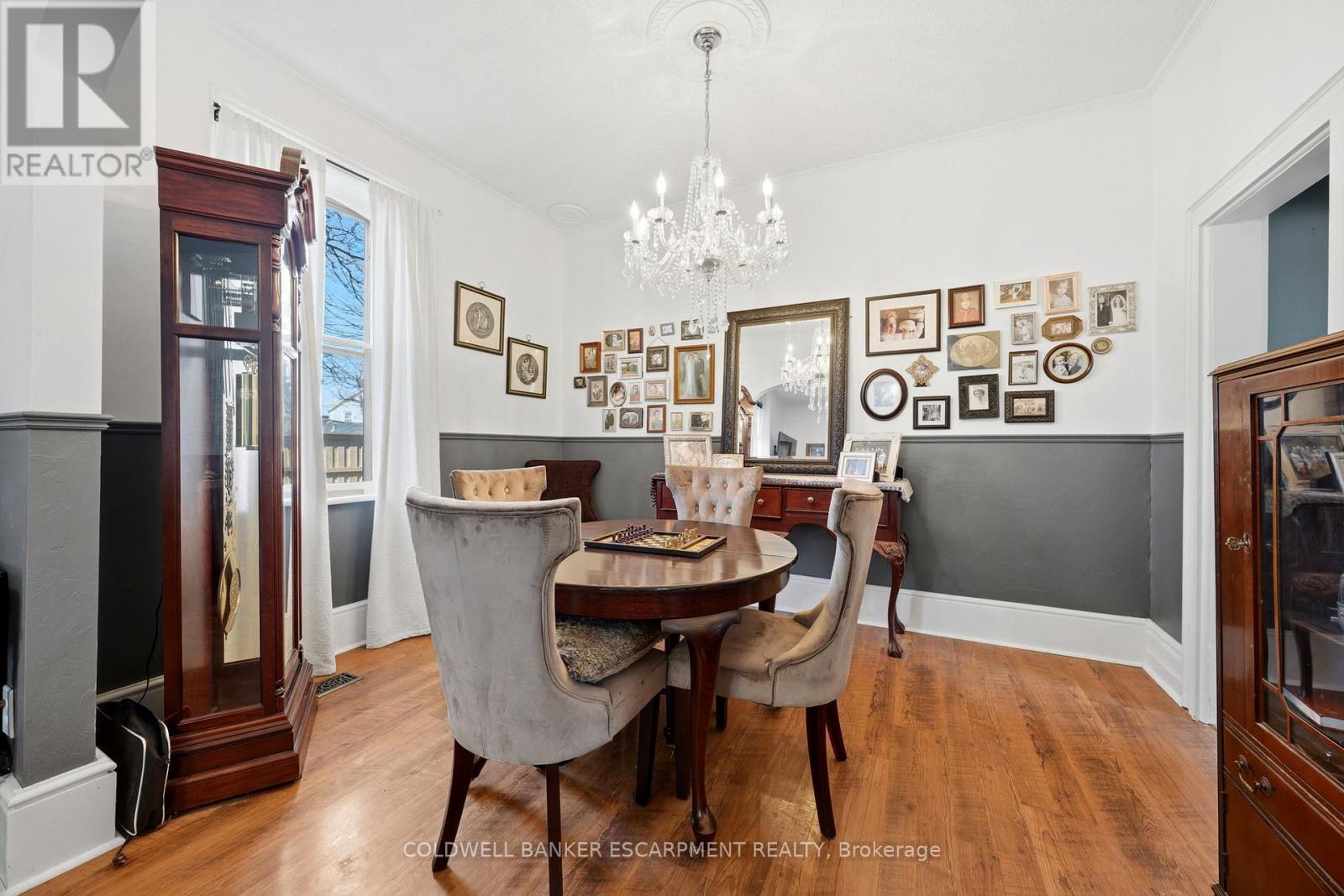 219 Arthur Street, Halton Hills (Ac Acton), Ontario  L7J 1L8 - Photo 13 - W13056154