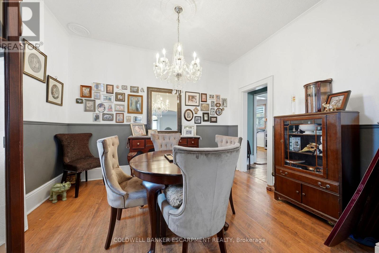 219 Arthur Street, Halton Hills (Ac Acton), Ontario  L7J 1L8 - Photo 14 - W13056154