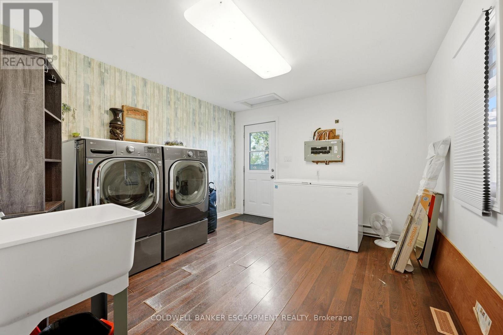 219 Arthur Street, Halton Hills (Ac Acton), Ontario  L7J 1L8 - Photo 22 - W13056154