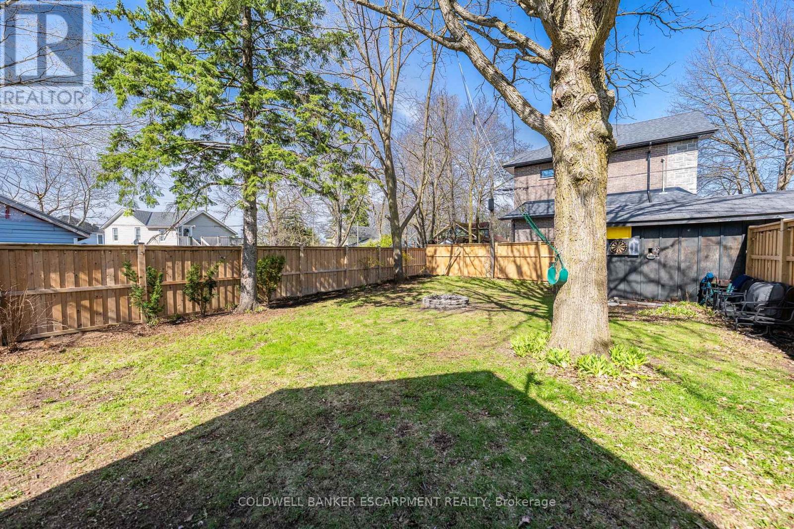 219 Arthur Street, Halton Hills (Ac Acton), Ontario  L7J 1L8 - Photo 35 - W13056154