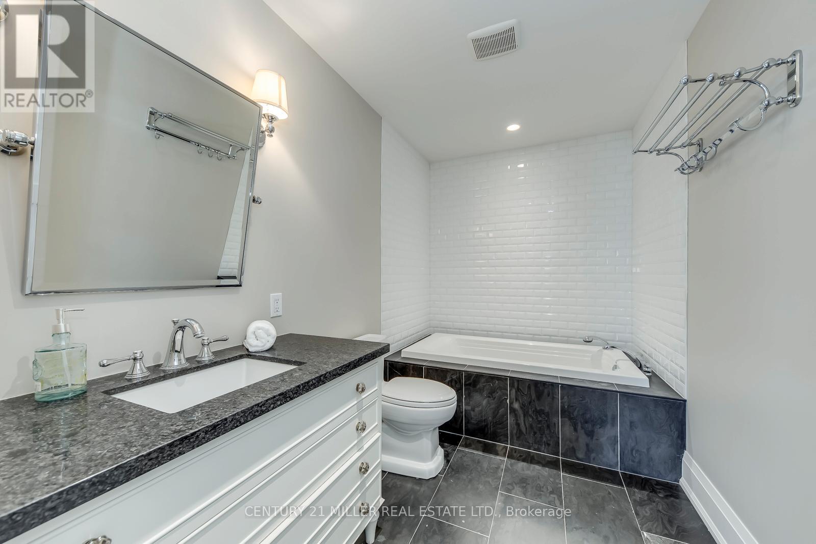 75 Charles Street, Halton Hills (Georgetown), Ontario  L7G 2Z6 - Photo 26 - W13056344