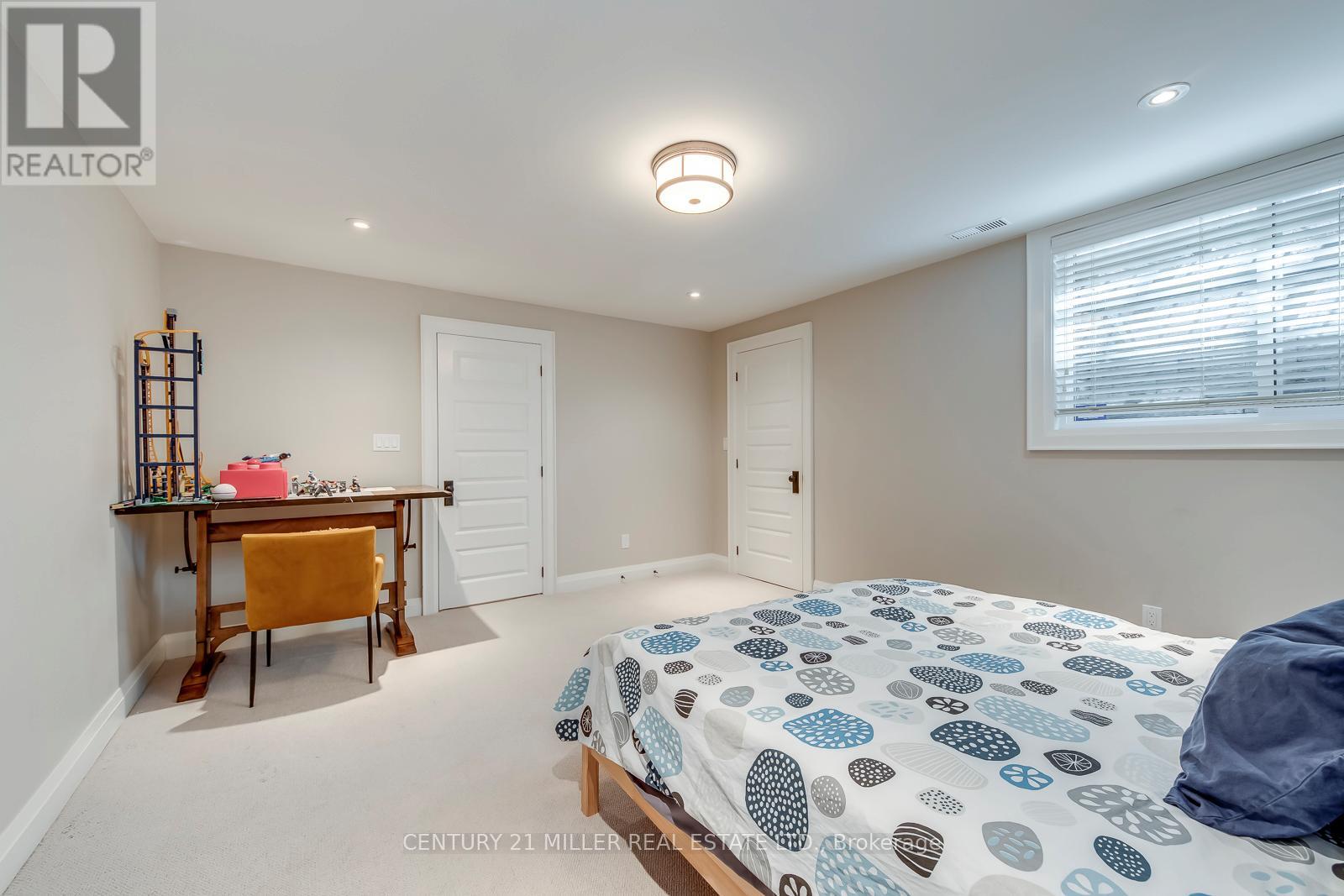 75 Charles Street, Halton Hills (Georgetown), Ontario  L7G 2Z6 - Photo 36 - W13056344