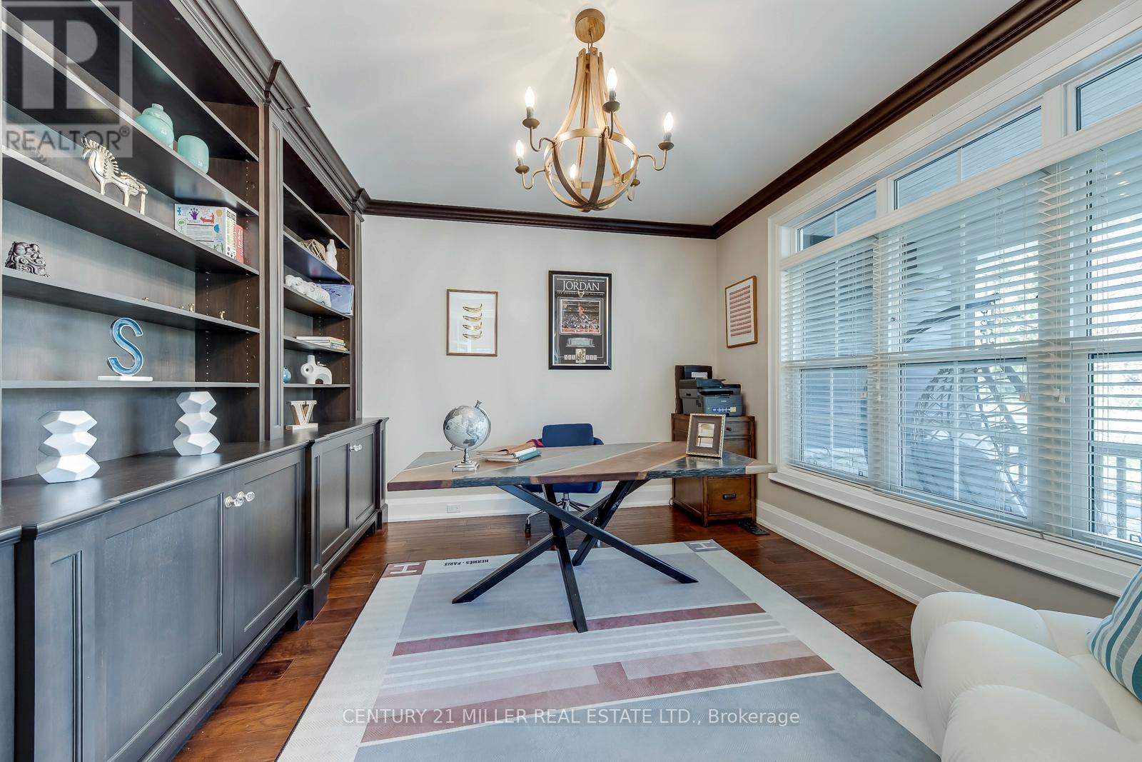 75 Charles Street, Halton Hills (Georgetown), Ontario  L7G 2Z6 - Photo 6 - W13056344