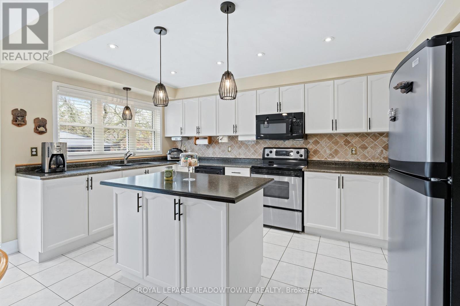 14212 Argyll Road, Halton Hills (Georgetown), Ontario  L7G 5R1 - Photo 11 - W13057142