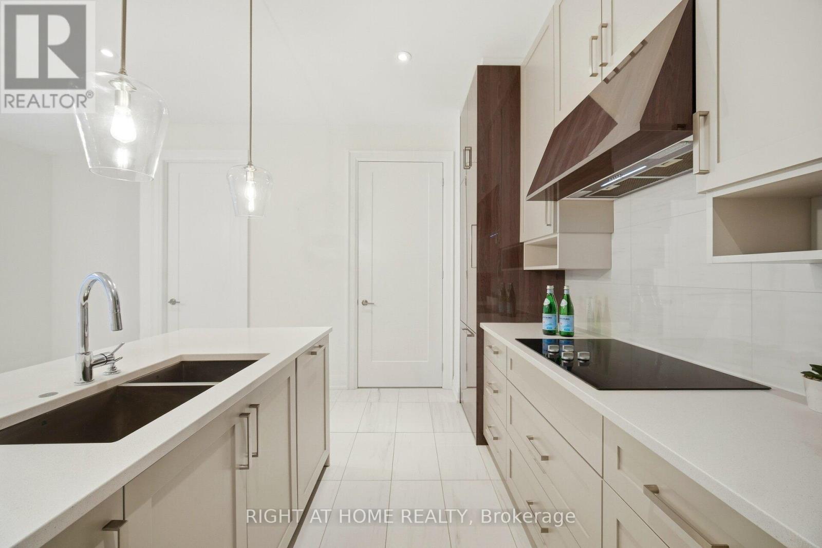 105 - 42 Mill Street, Halton Hills (Georgetown), Ontario  L7G 0P9 - Photo 12 - W13060364