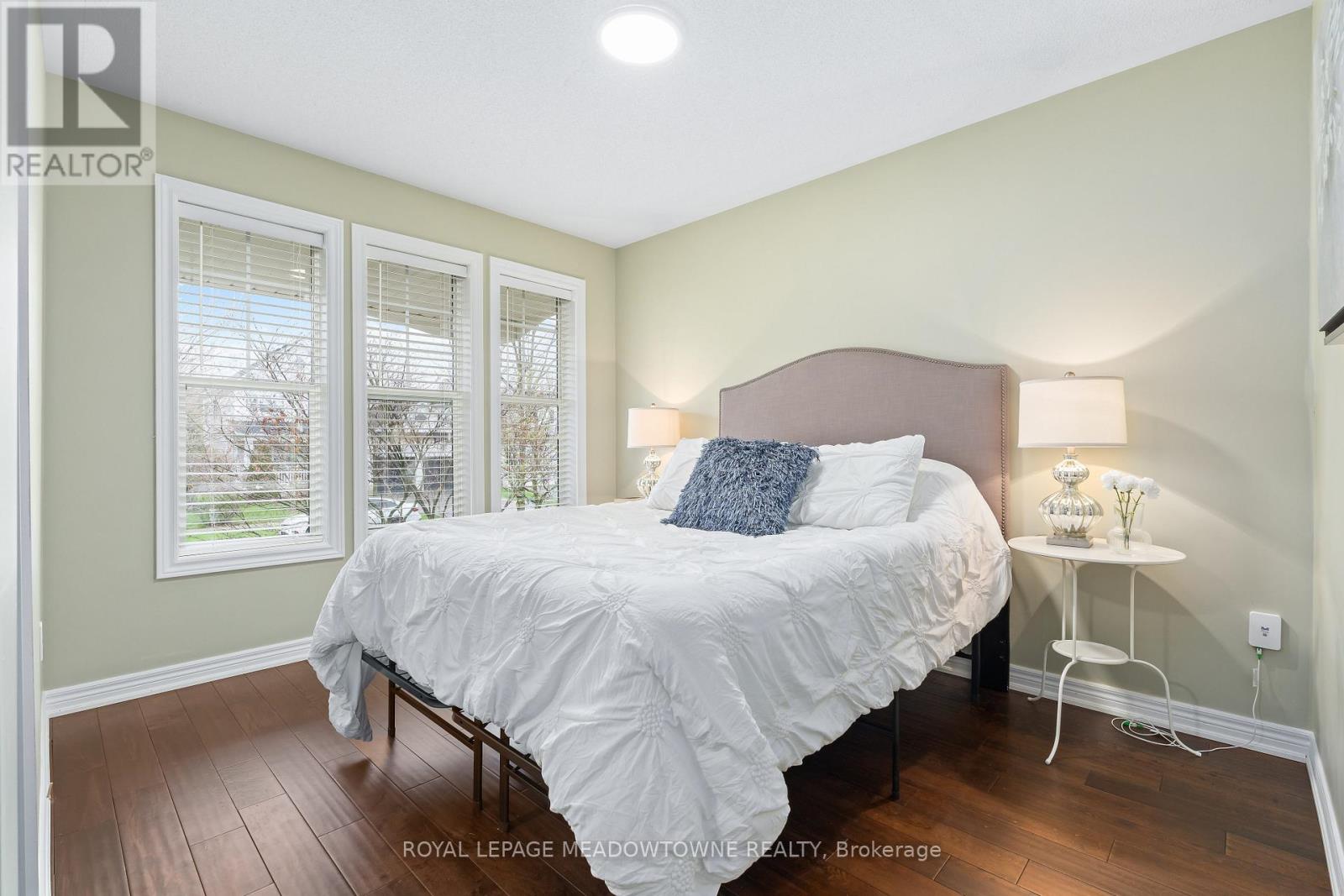 8 Bonnette Street, Halton Hills (Ac Acton), Ontario  L7J 2Z9 - Photo 22 - W13061466