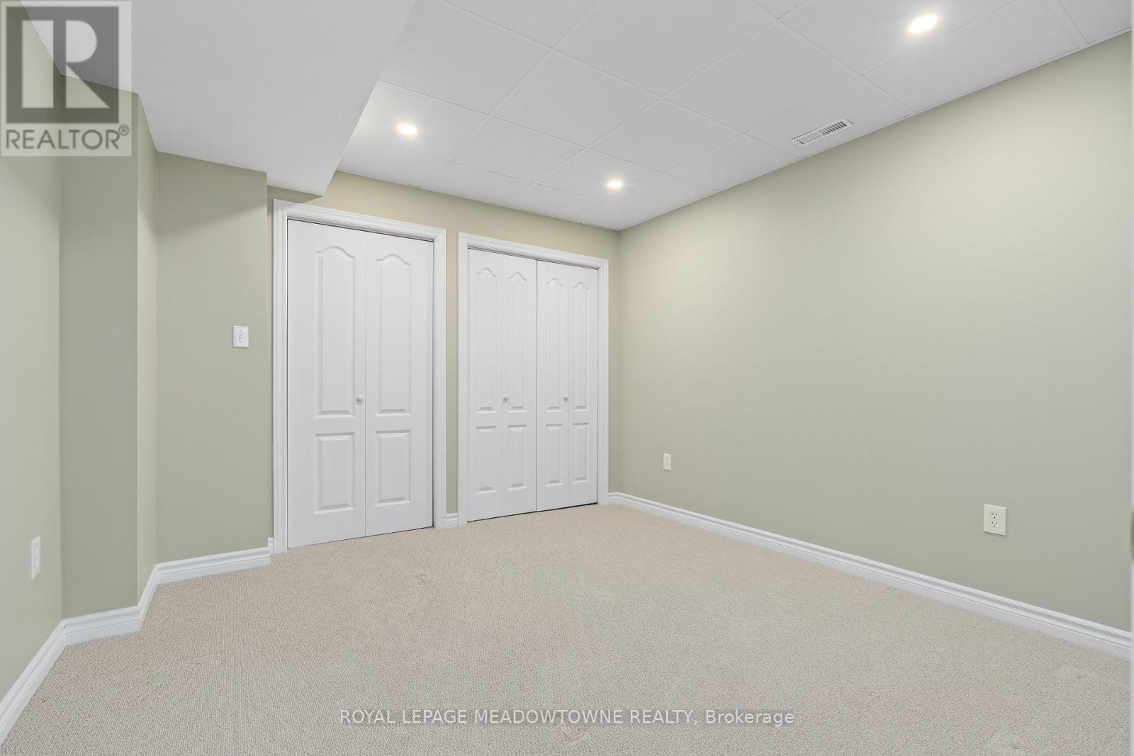 8 Bonnette Street, Halton Hills (Ac Acton), Ontario  L7J 2Z9 - Photo 30 - W13061466