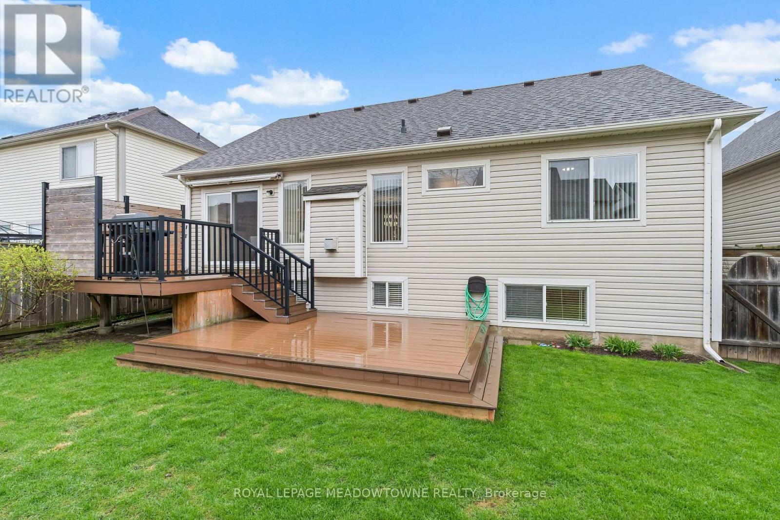 8 Bonnette Street, Halton Hills (Ac Acton), Ontario  L7J 2Z9 - Photo 32 - W13061466