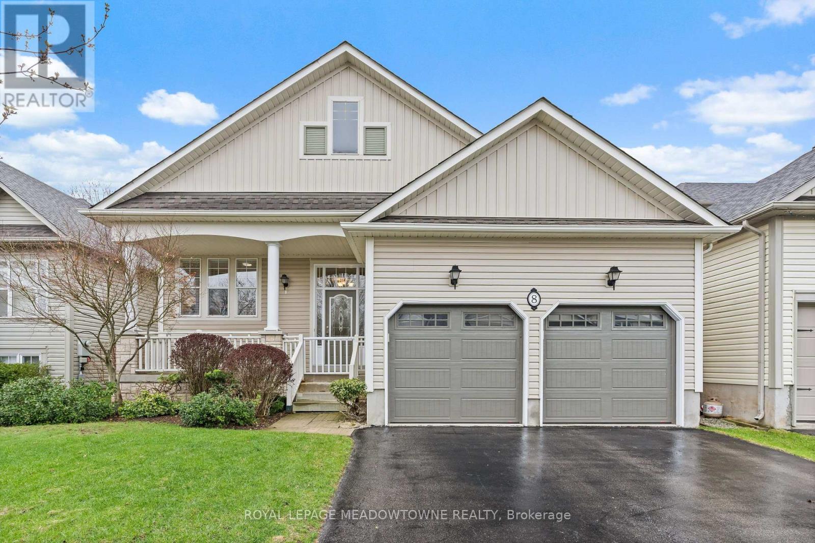 8 Bonnette Street, Halton Hills (Ac Acton), Ontario  L7J 2Z9 - Photo 5 - W13061466