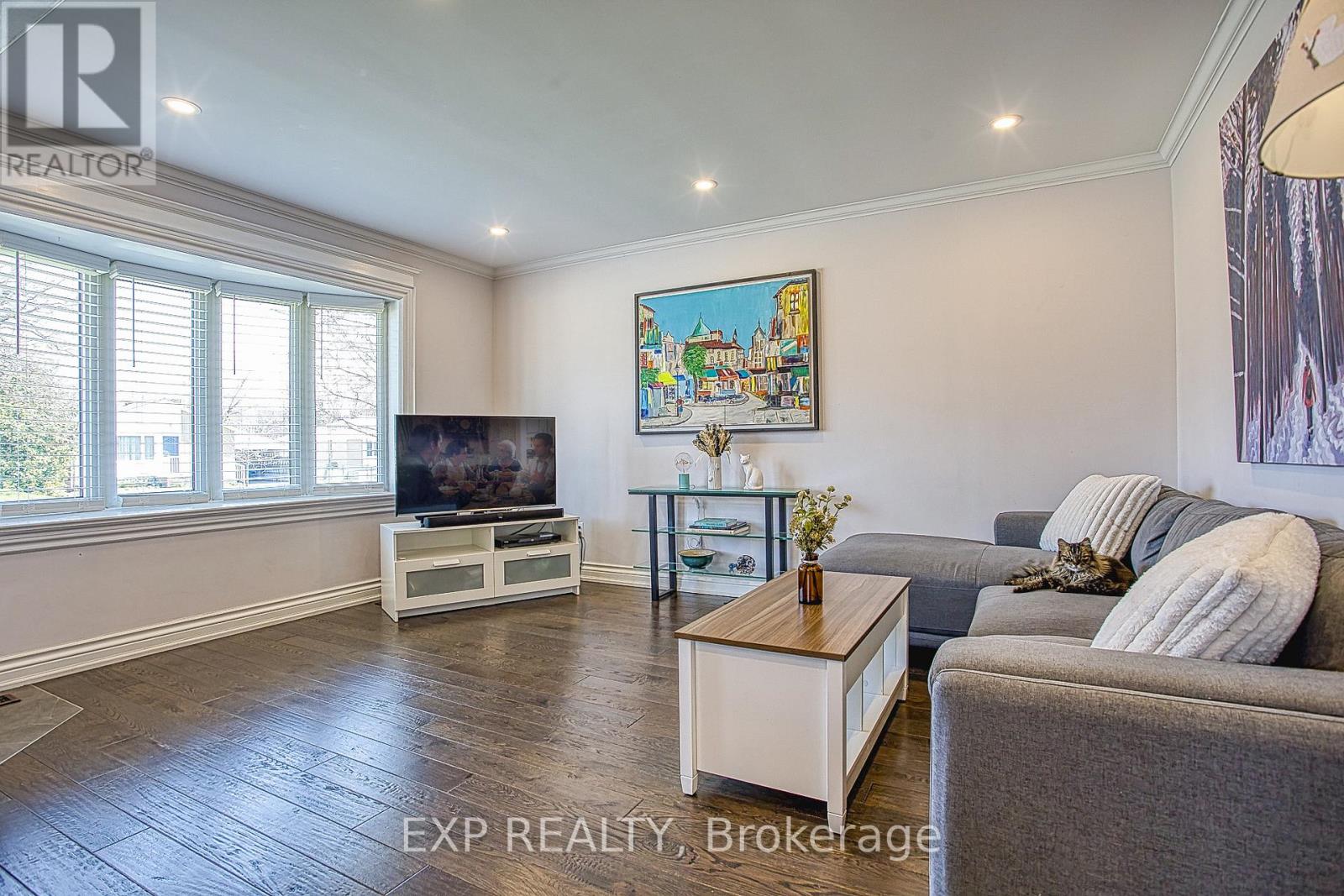 90 Prince Charles Drive, Halton Hills (Georgetown), Ontario  L7G 3V4 - Photo 6 - W13061902