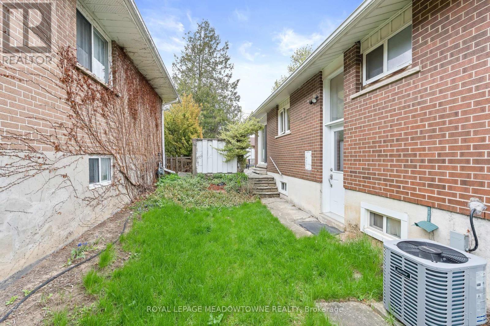 24 Gower Road, Halton Hills (Georgetown), Ontario  L7G 1E5 - Photo 32 - W13061958