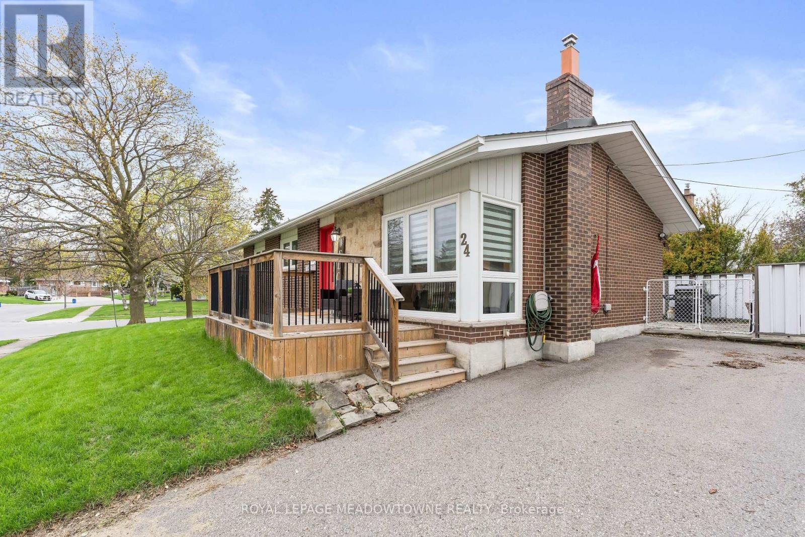24 Gower Road, Halton Hills (Georgetown), Ontario  L7G 1E5 - Photo 5 - W13061958