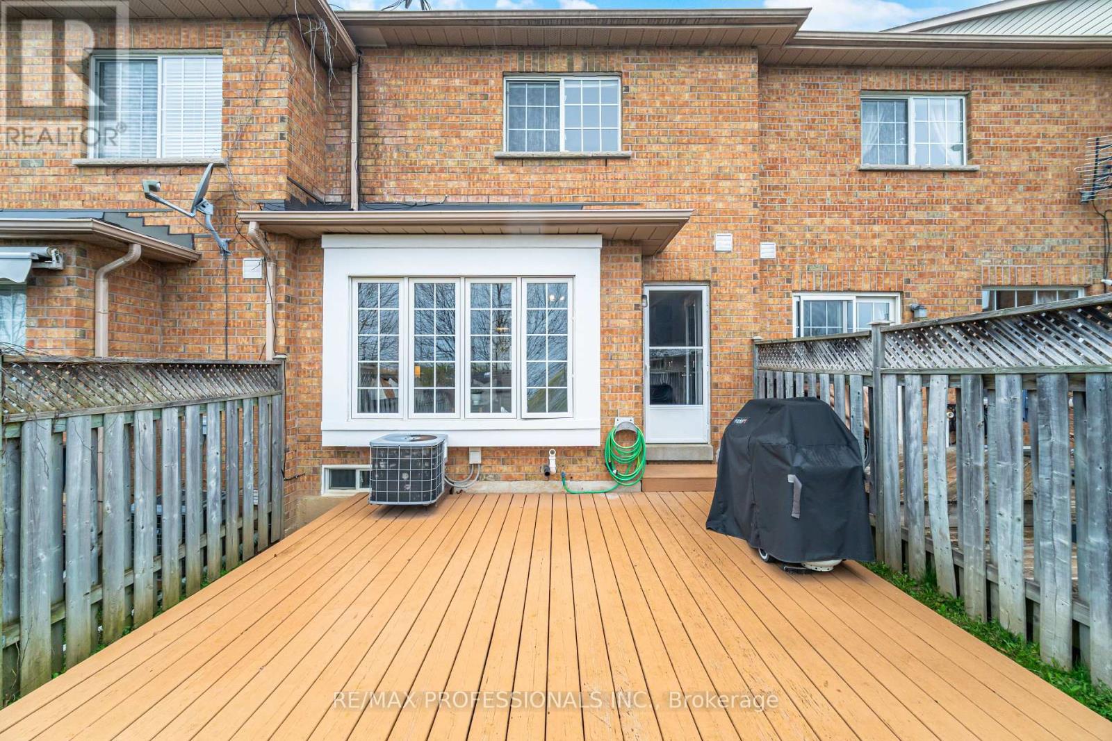 116 Dominion Gardens Drive, Halton Hills (Georgetown), Ontario  L7G 6B4 - Photo 34 - W13062398