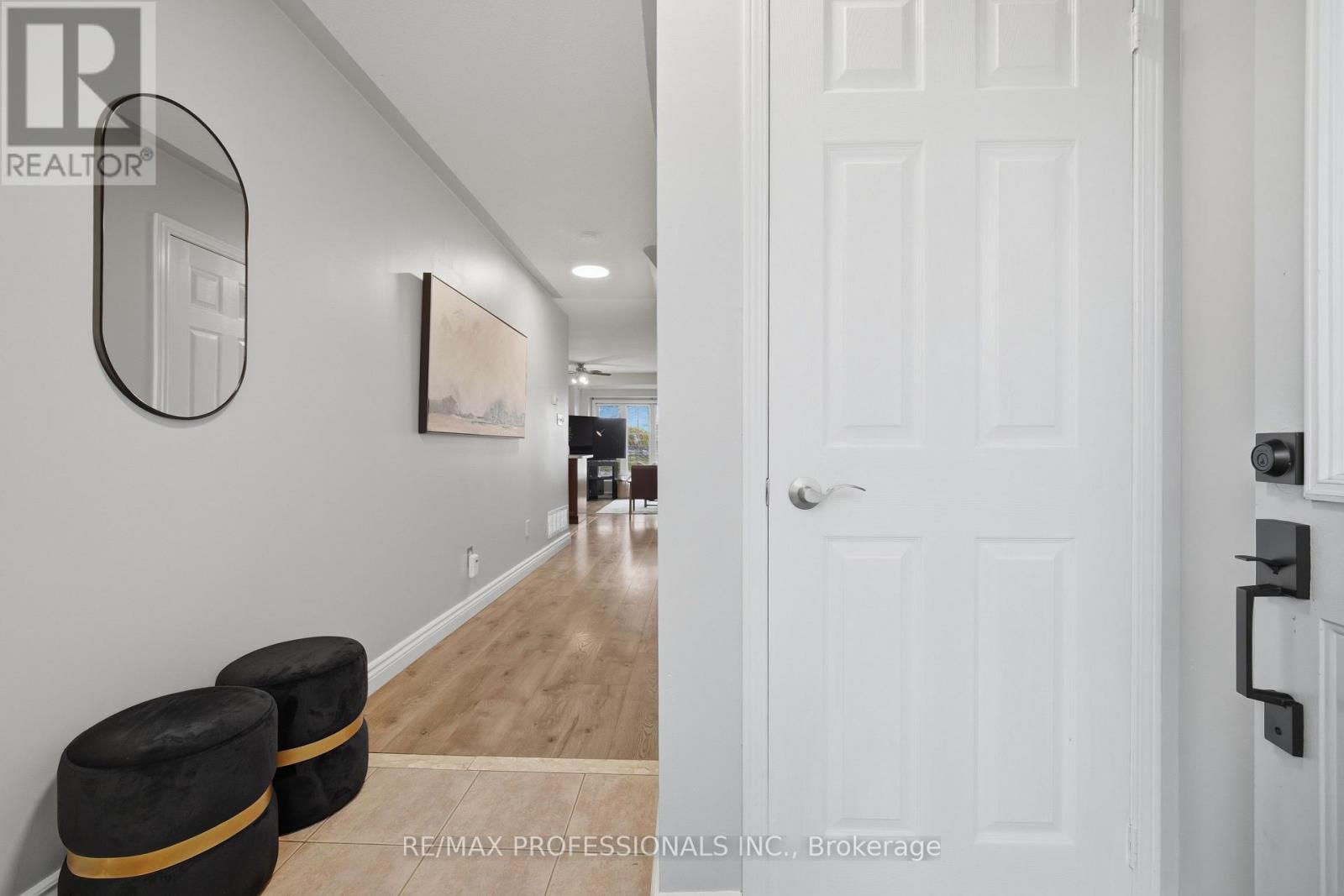 116 Dominion Gardens Drive, Halton Hills (Georgetown), Ontario  L7G 6B4 - Photo 7 - W13062398