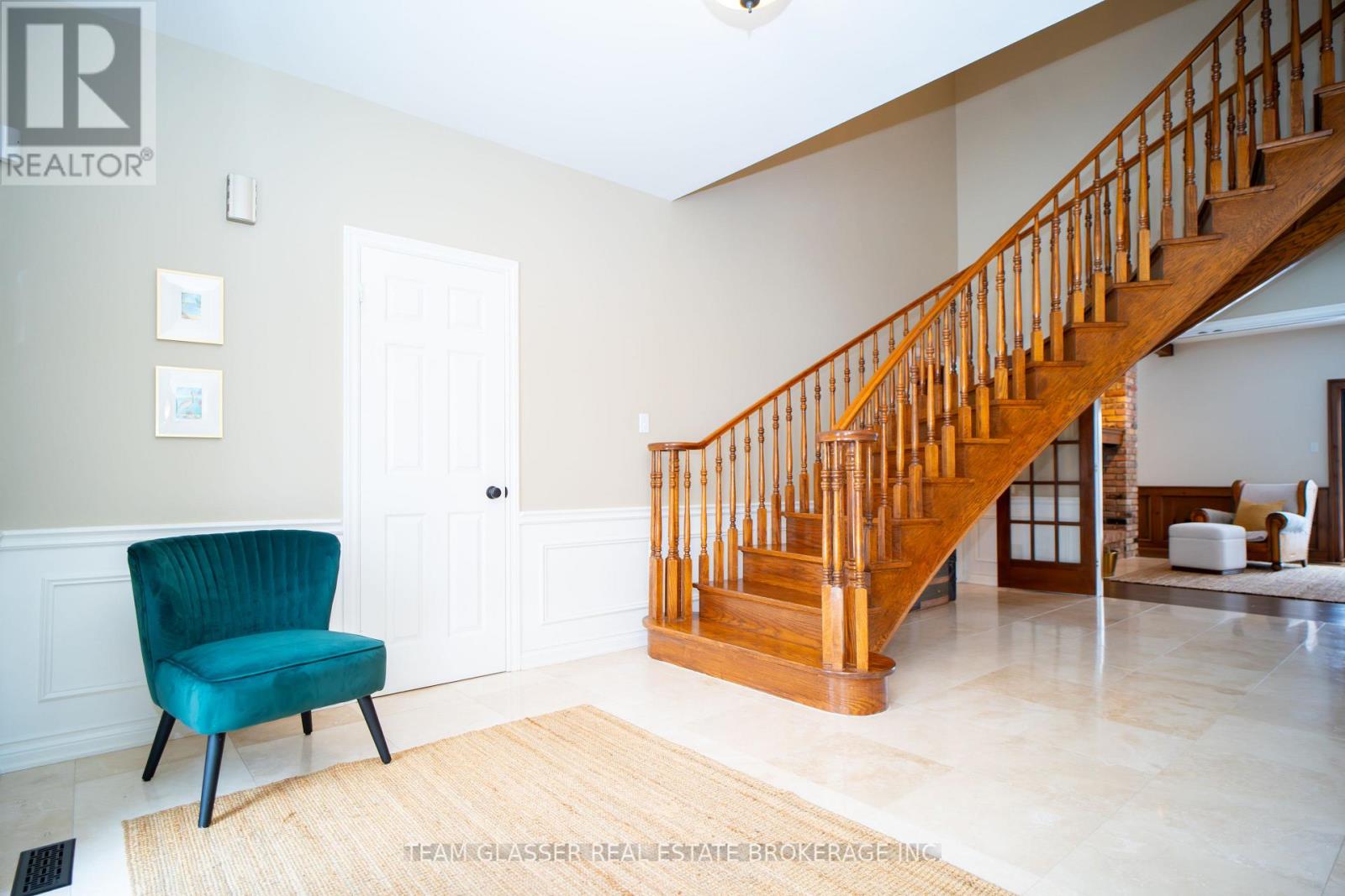 110 Mclaren Road, Milton (Campbellville), Ontario  L0P 1B0 - Photo 5 - W13063982