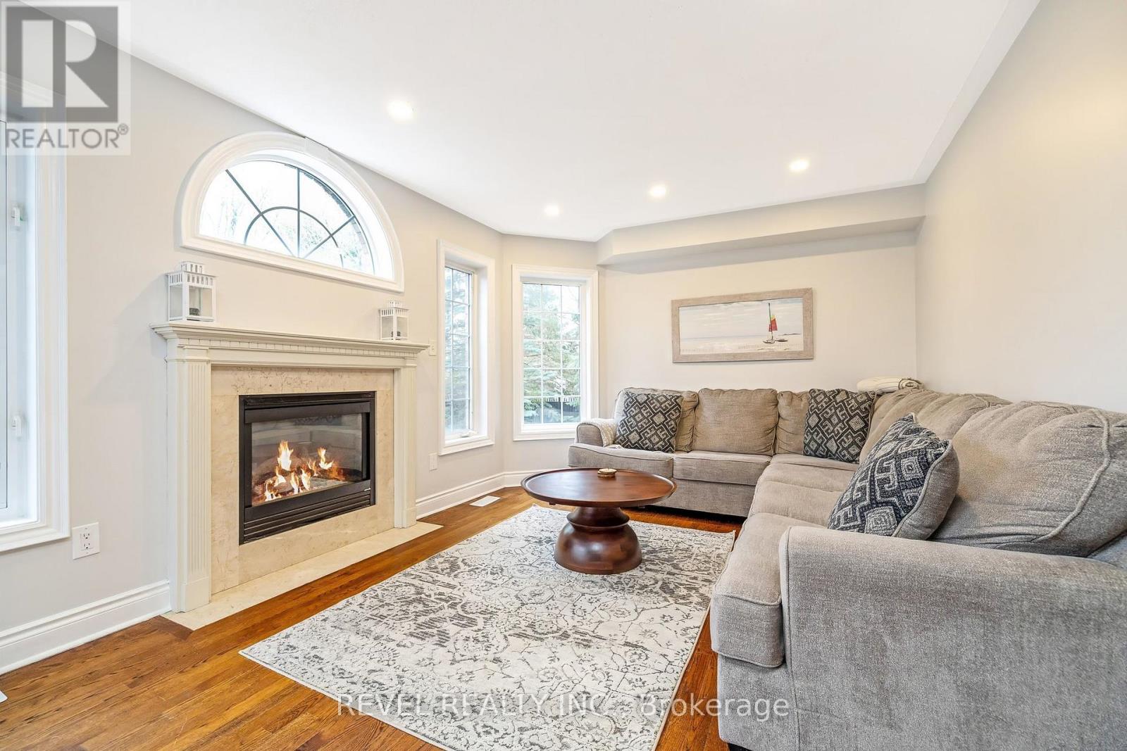 62 Mcnally Street, Halton Hills (Georgetown), Ontario  L7G 6E2 - Photo 14 - W13063942