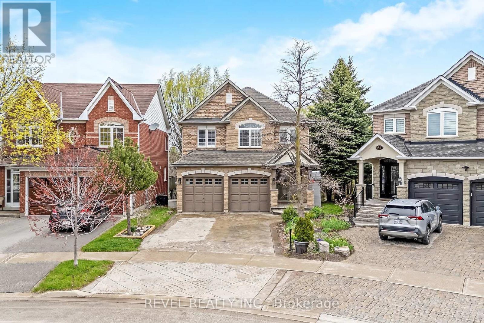62 Mcnally Street, Halton Hills (Georgetown), Ontario  L7G 6E2 - Photo 2 - W13063942