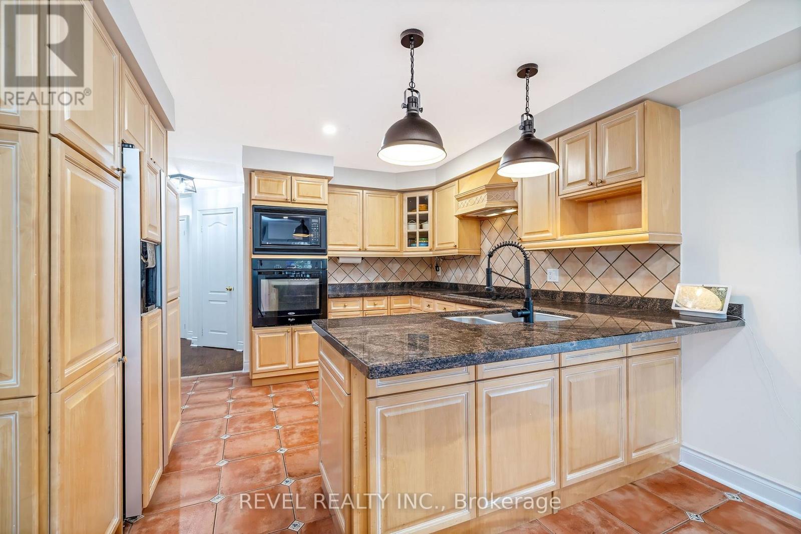 62 Mcnally Street, Halton Hills (Georgetown), Ontario  L7G 6E2 - Photo 20 - W13063942