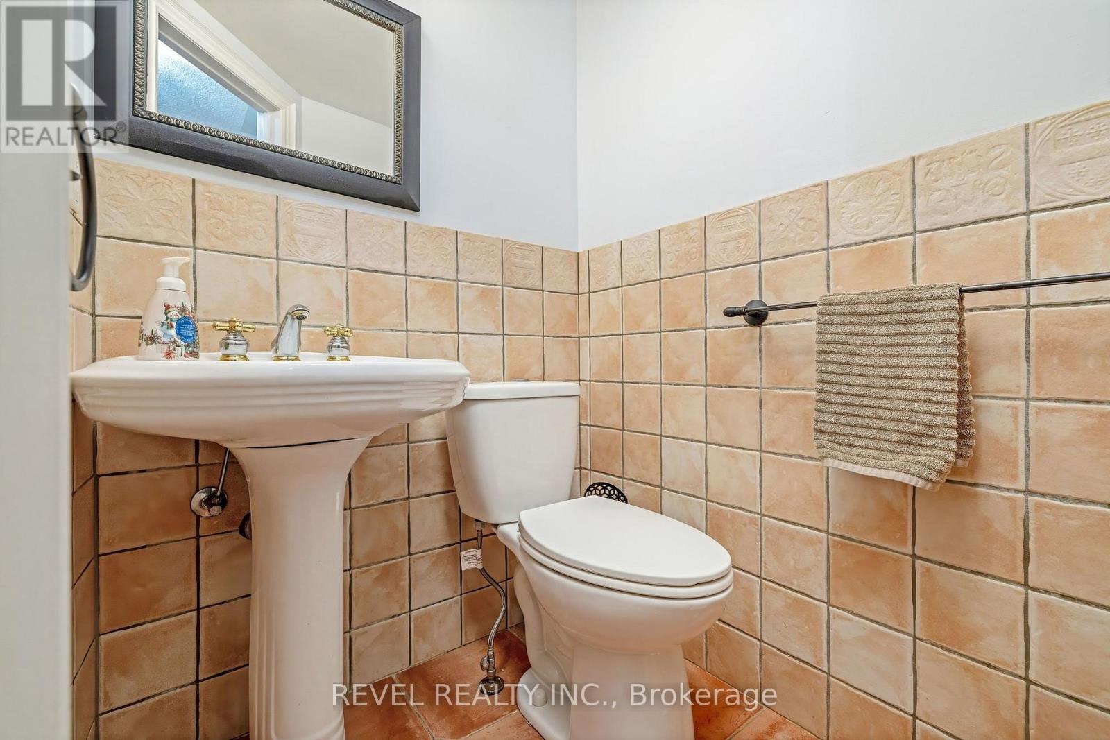 62 Mcnally Street, Halton Hills (Georgetown), Ontario  L7G 6E2 - Photo 26 - W13063942