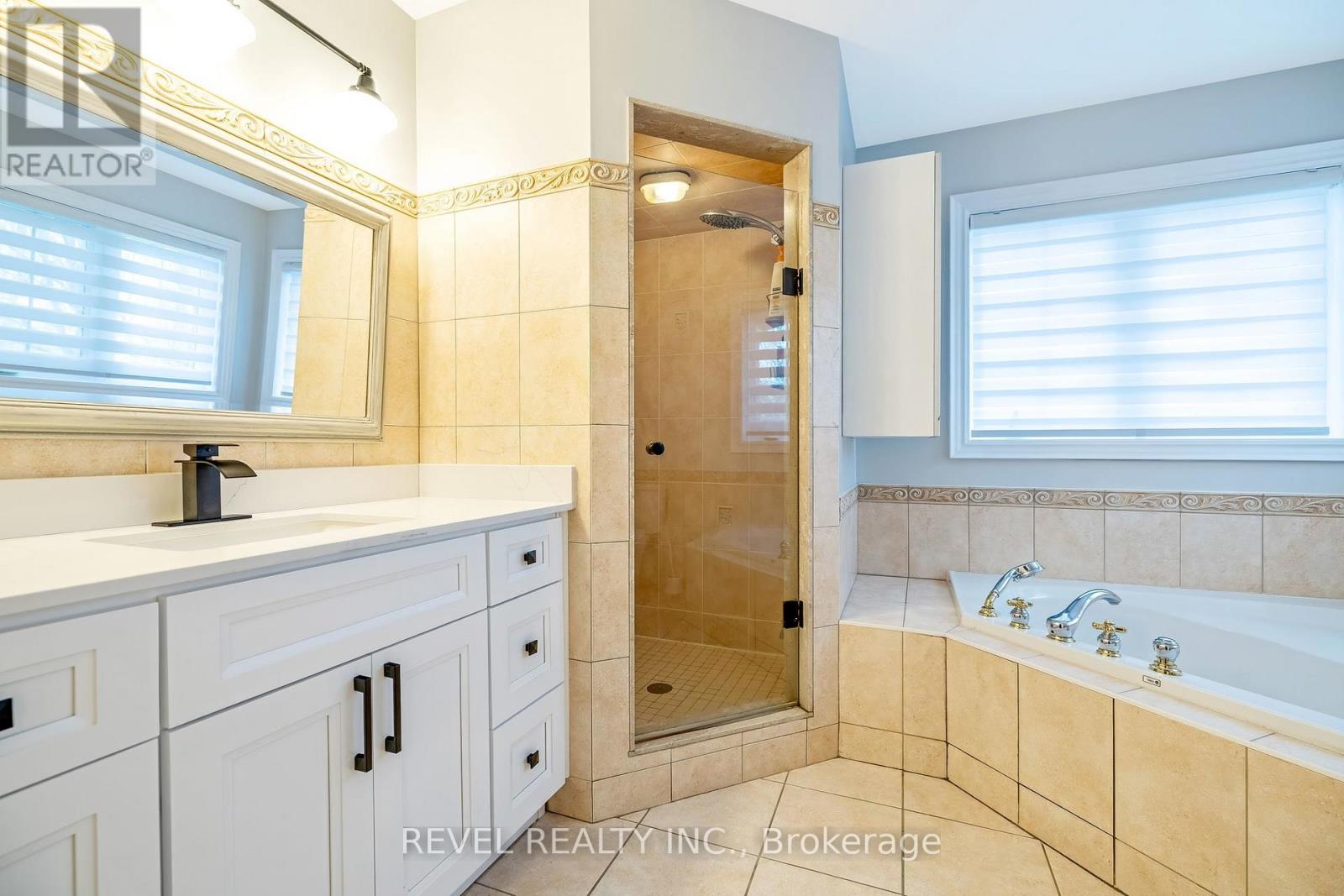 62 Mcnally Street, Halton Hills (Georgetown), Ontario  L7G 6E2 - Photo 30 - W13063942